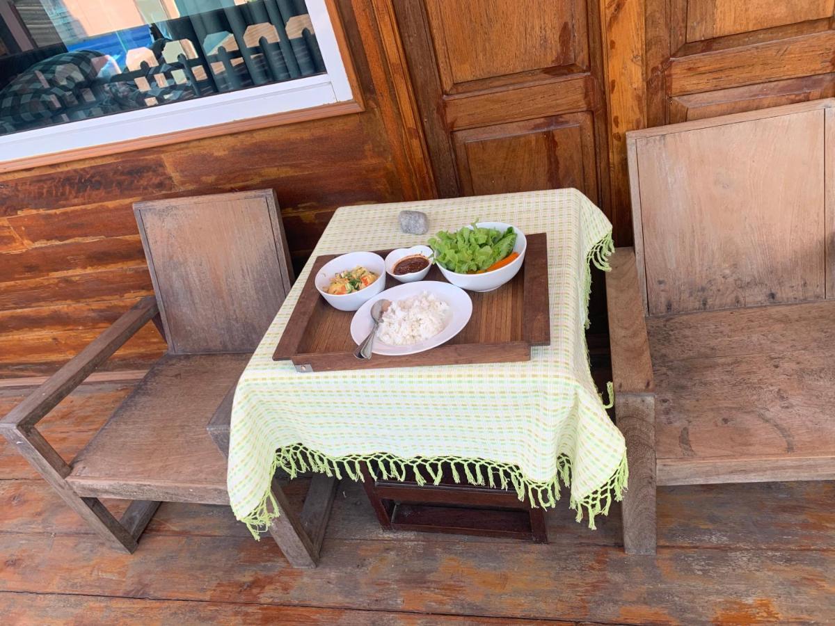 Une Jai Place เรือนอุ่นใจ Phimai Esterno foto